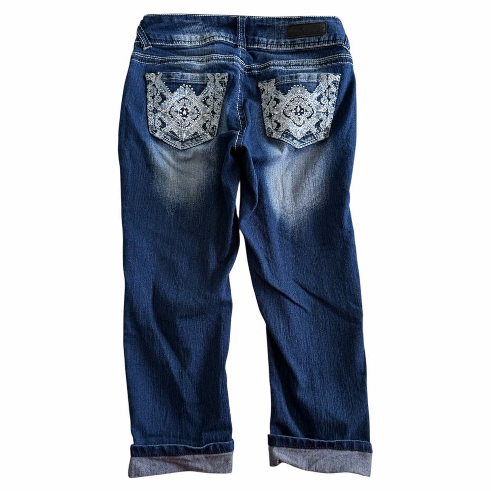 Vintage WallFlower Embellished Low Rise Capris - Picture 5 of 8